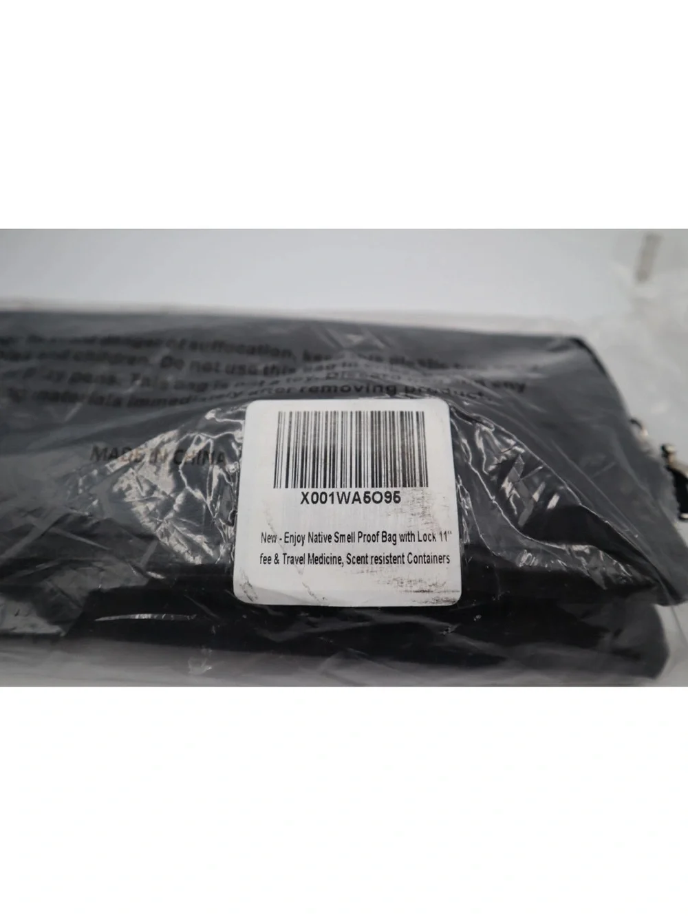 Brand new🎉 Enjoy Native Smell Proof Travel Bag with Lock - Black